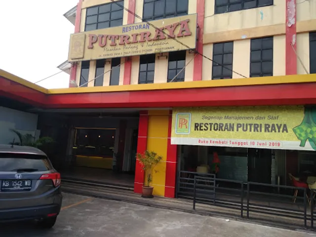 Putri Raya Padang Resto