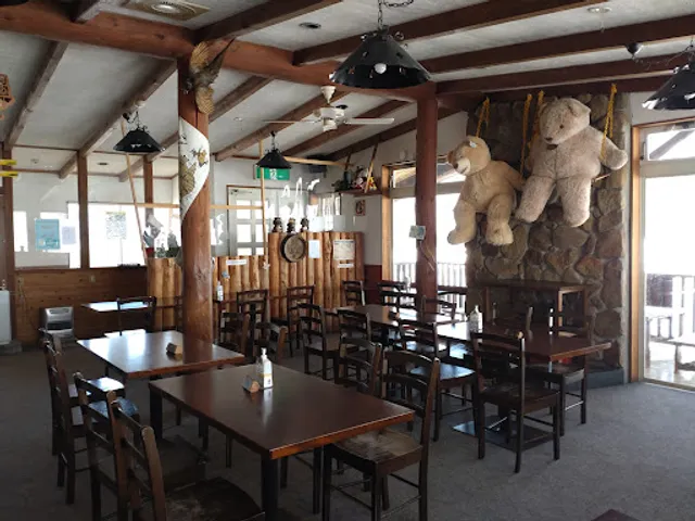 Lodge Restaurant Bear