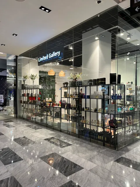 Limited Gallery Galleria Mall