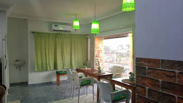 Health n healthy Specialty Bakery & Cafe