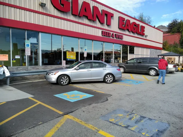 Giant Eagle Supermarket