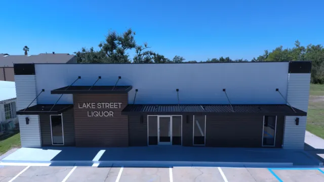 Lake Street Liquor