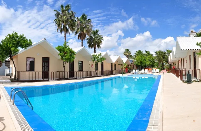 ASLAN PARK BUNGALOW HOTEL