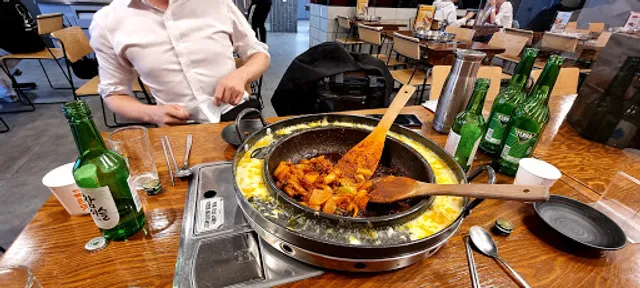 유가네닭갈비 대학로점