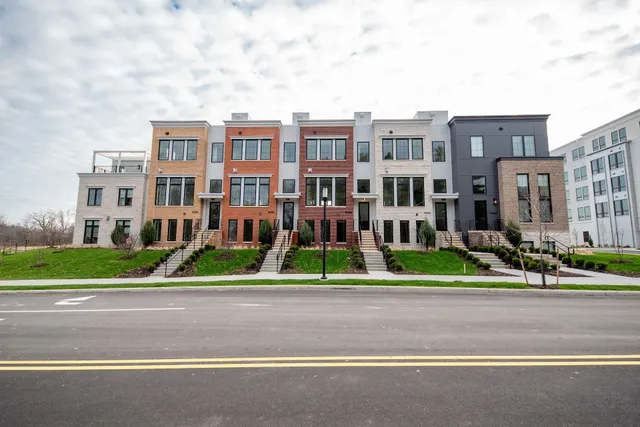 Canvas at Valor Acres