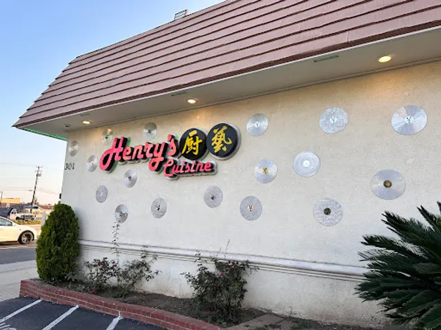 Henry's Cuisine