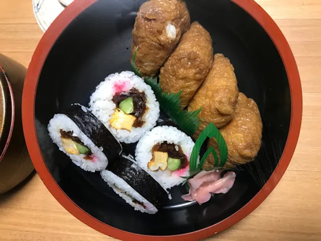 Naniwa Sushi