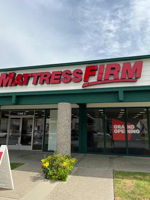 Mattress Firm Long Beach Gallery & Outlet