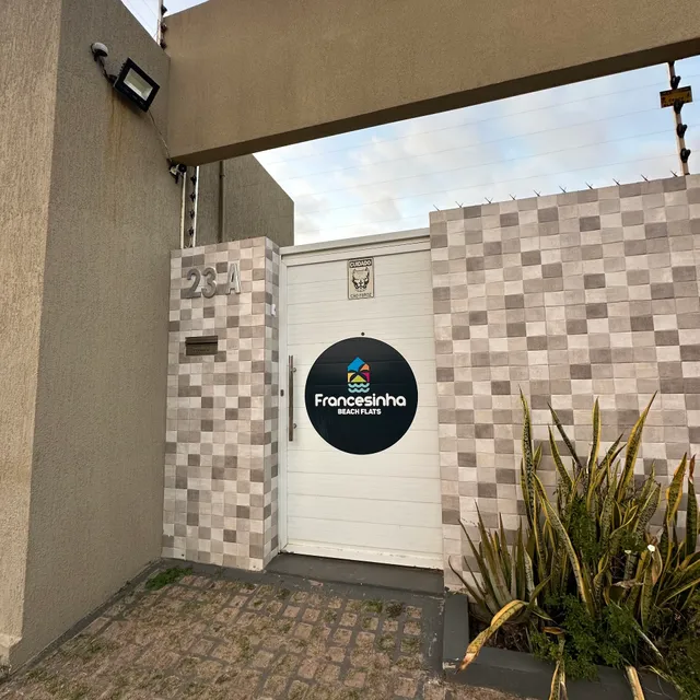 Francesinha Beach Flats