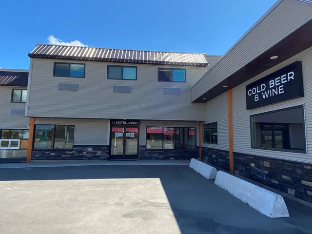 Homestead Inn & Suites