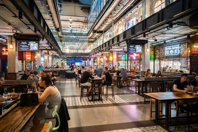 Food Hall Elektrownia Powiśle