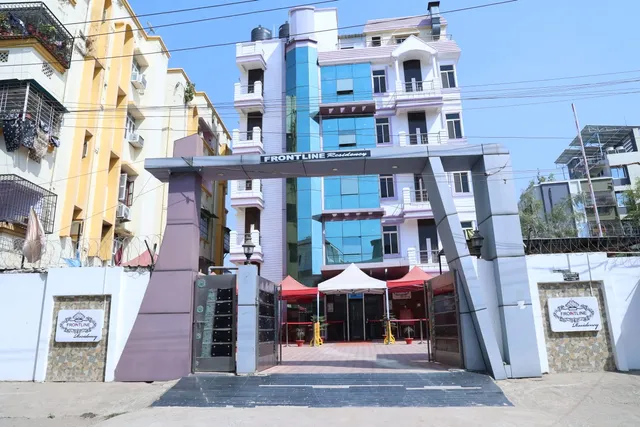 Hotel FrontLine Residency