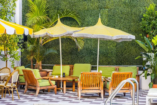 Limonada Bar + Brunch