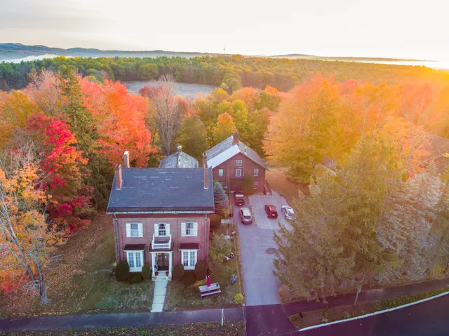 Jeremiah Mason House Bed and Breakfast