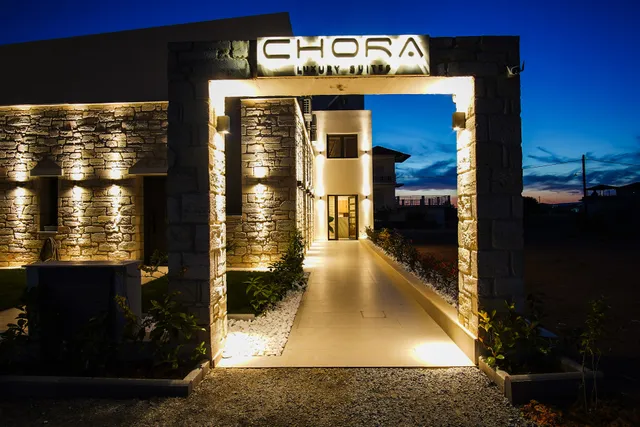 Chora Luxury Suites
