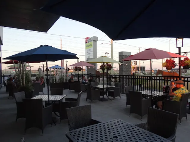 Symposium Cafe Restaurant Oshawa