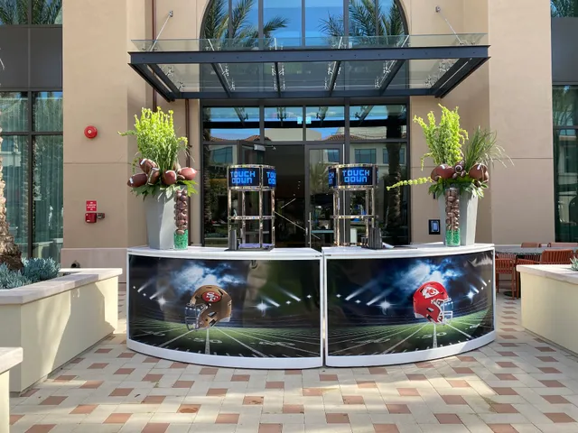 Springline - The Plaza