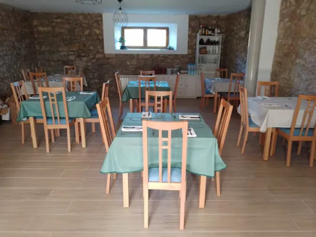 Alojamiento y Restaurante "El Rincón de Cabello"