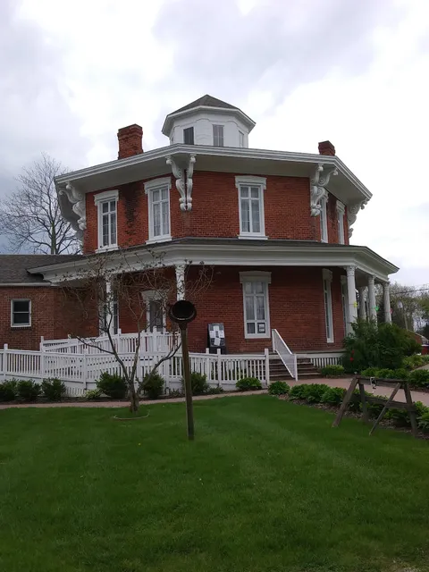 Friends of the Octagon House