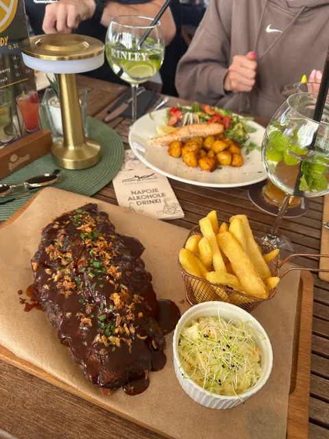 Miasto. Klub Muzyczny