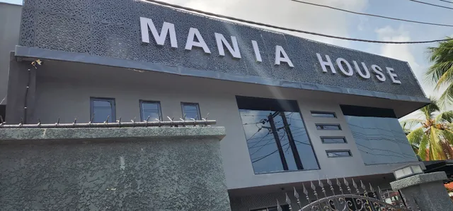 Mania House