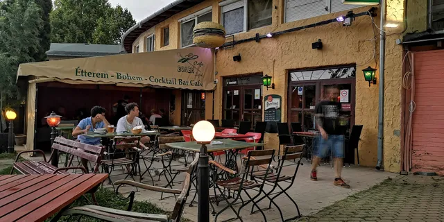 Bohem Cafe