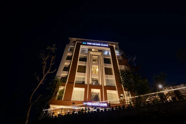 Kamay The Grand Alova