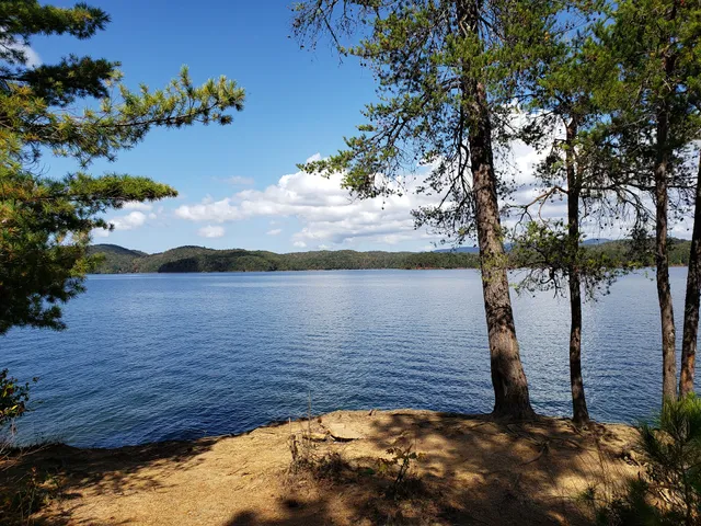 Dam Site Boat Ramp, Carter's Lake.