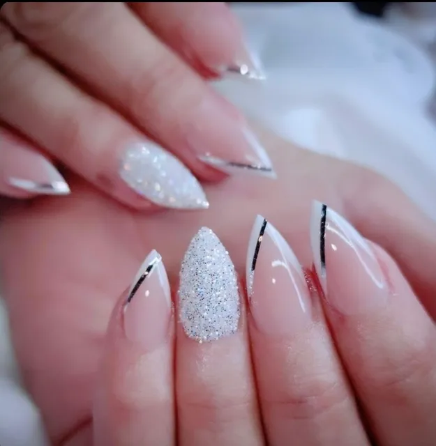 Luxer Nails Lounge Maple Grove