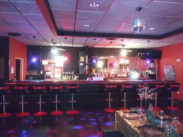 Signature Sports Bar & Grill Inc.