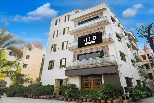 Hotel O Beleghata formerly Santoshi Banquet And Marriage Hall