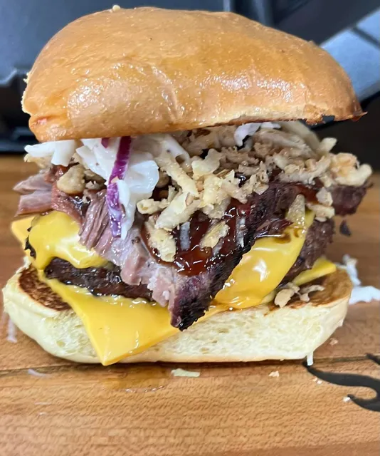 WHATS SMOKIN BBQ & CATERING LLC