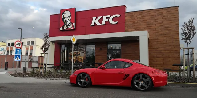 KFC Praha Štěrboholská DT
