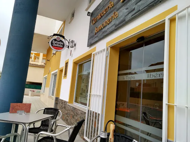 Cervecería La Tapa