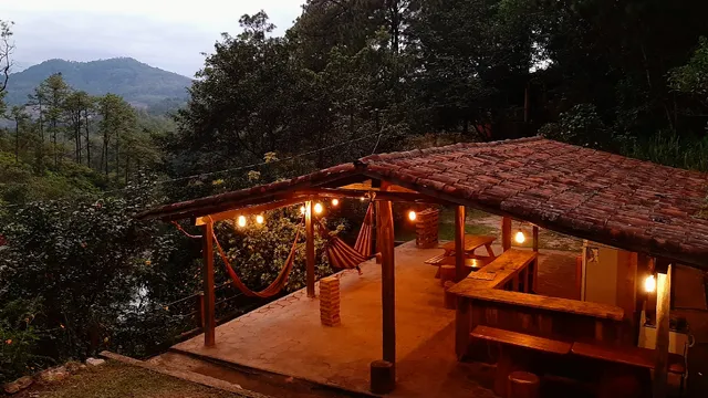 Pájaro y Nube - Cabañas y Camping