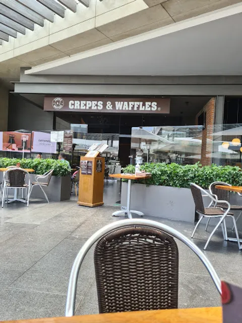 Crepes & Waffles
