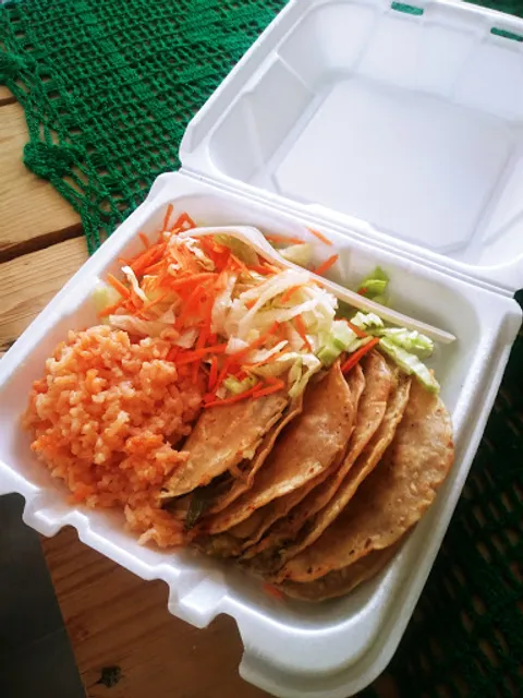 Gorditas y Cocina "El Consuelo"