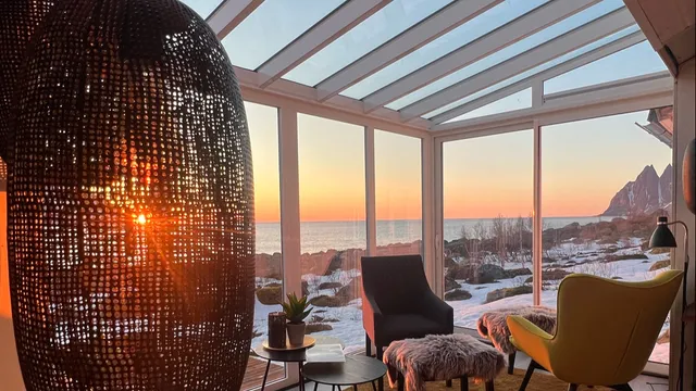 Cabin by the Devil’s Teeth (AirBnB)