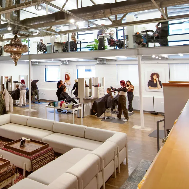 JUUT New Artist Salon