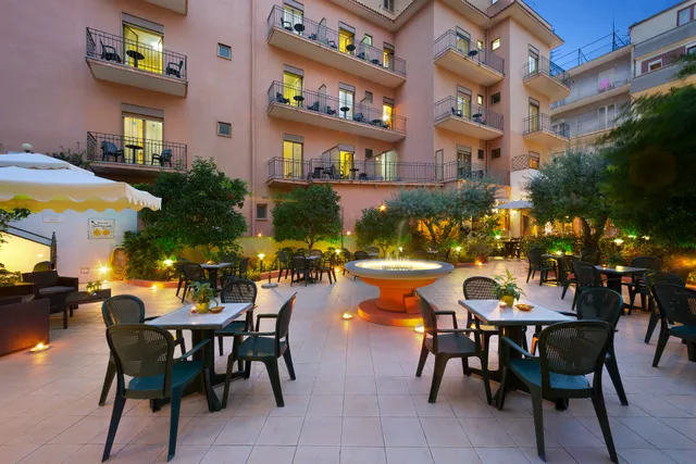 Hotel Ascot Sorrento