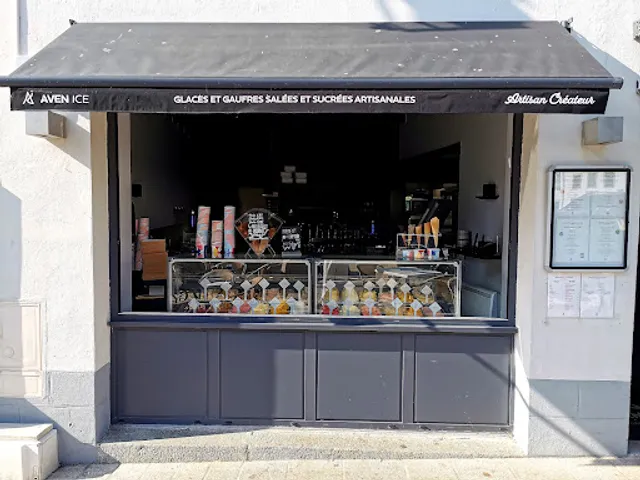 Aven Ice Café- Artisan glacier et gaufres sucrées et salées au sarrasin