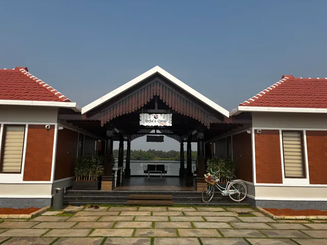 Leela's Coral Creek inn