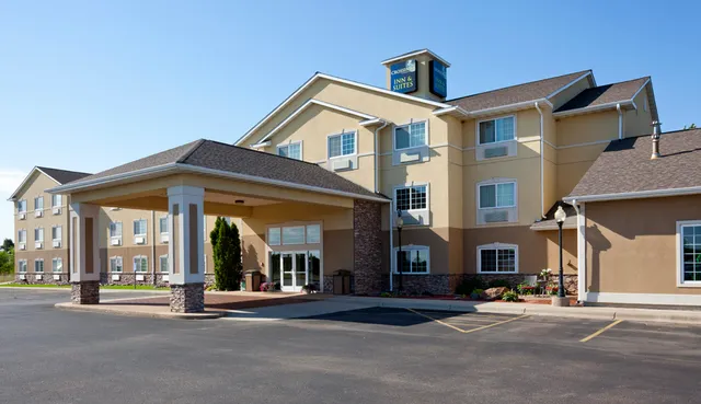 GrandStay Hotel & Suites Becker - Big Lake