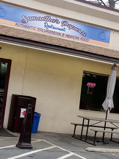 Samantha's Pupusas