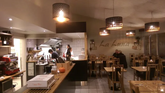 Ristorante La Luna Pizzeria v/MB