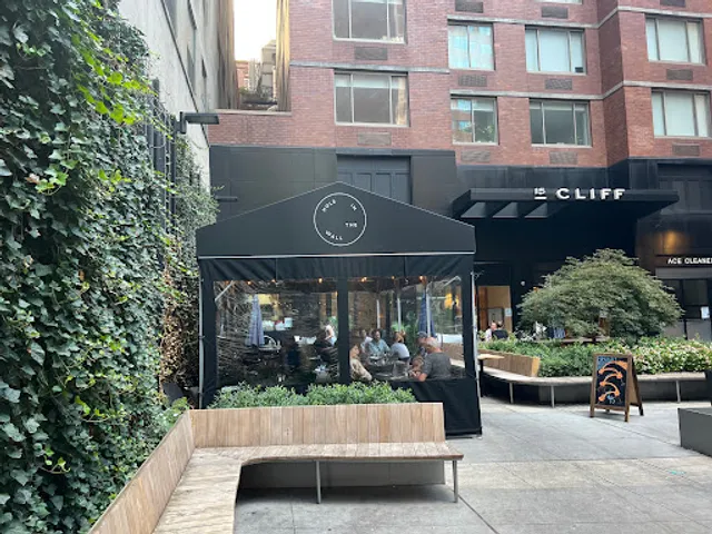 Hole In The Wall - FiDi