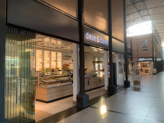 dean&david | Bowls, Salate, Curries & Snacks im Bahnhof Kassel-Wilhelmshöhe