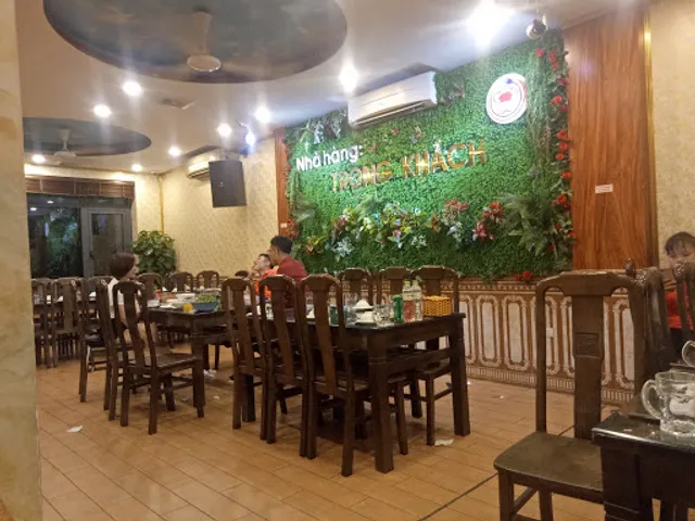 Nhà Hàng Trọng Khách