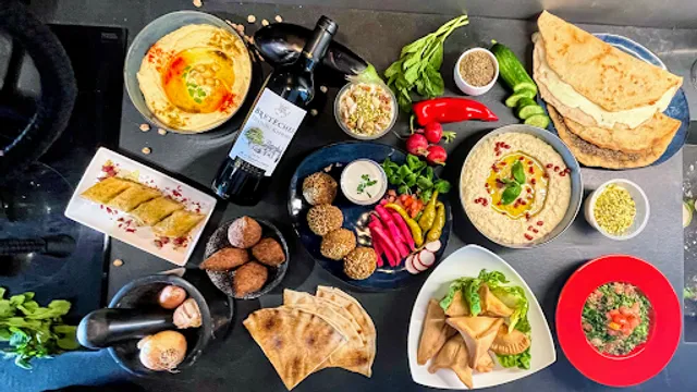 Madame SAJ Mezzanomie Libanaise