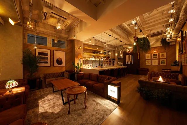 YOLO cafe&bar 赤坂